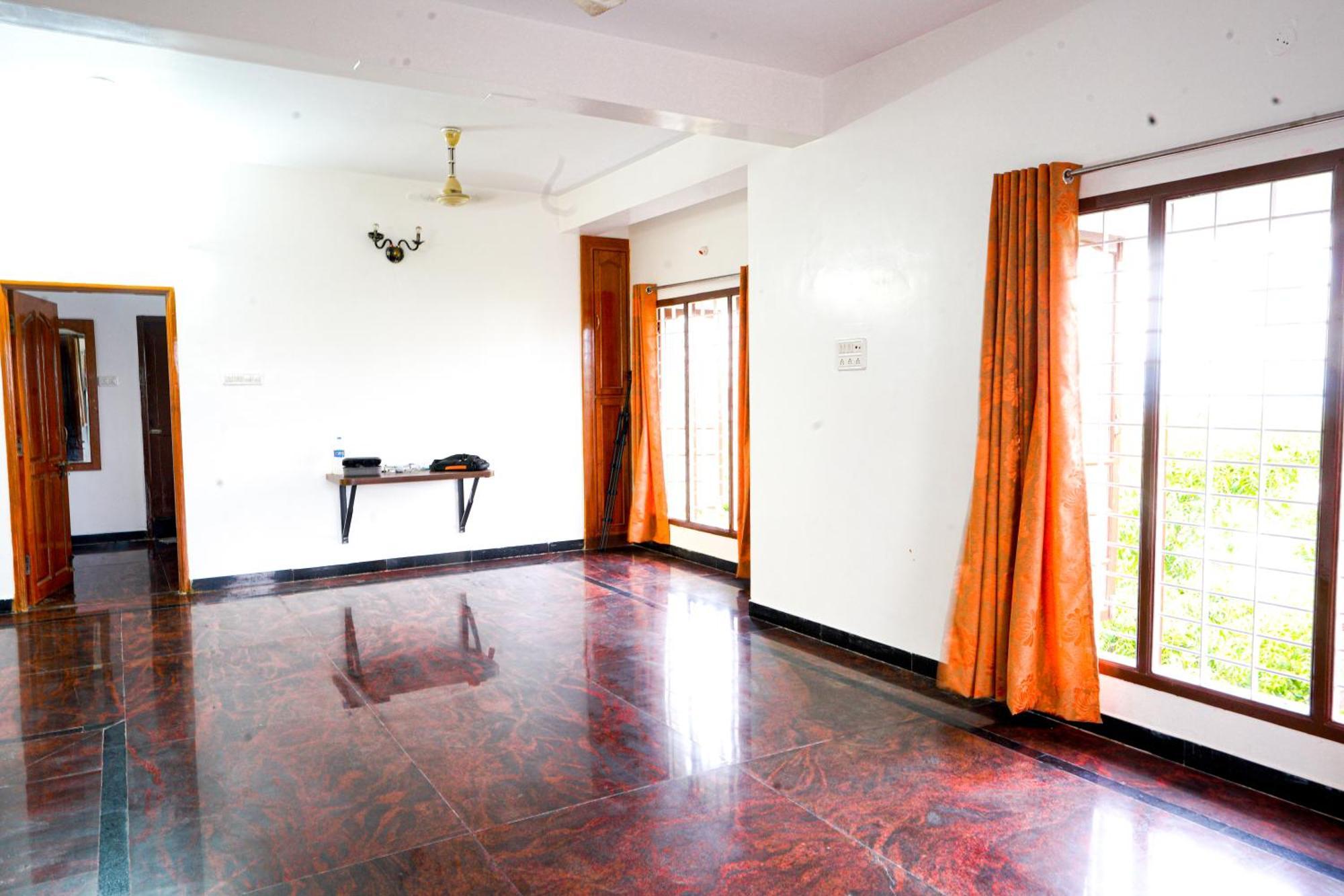 Bay Minaret - Lavish 4bhk House At Ecr Uthandi *