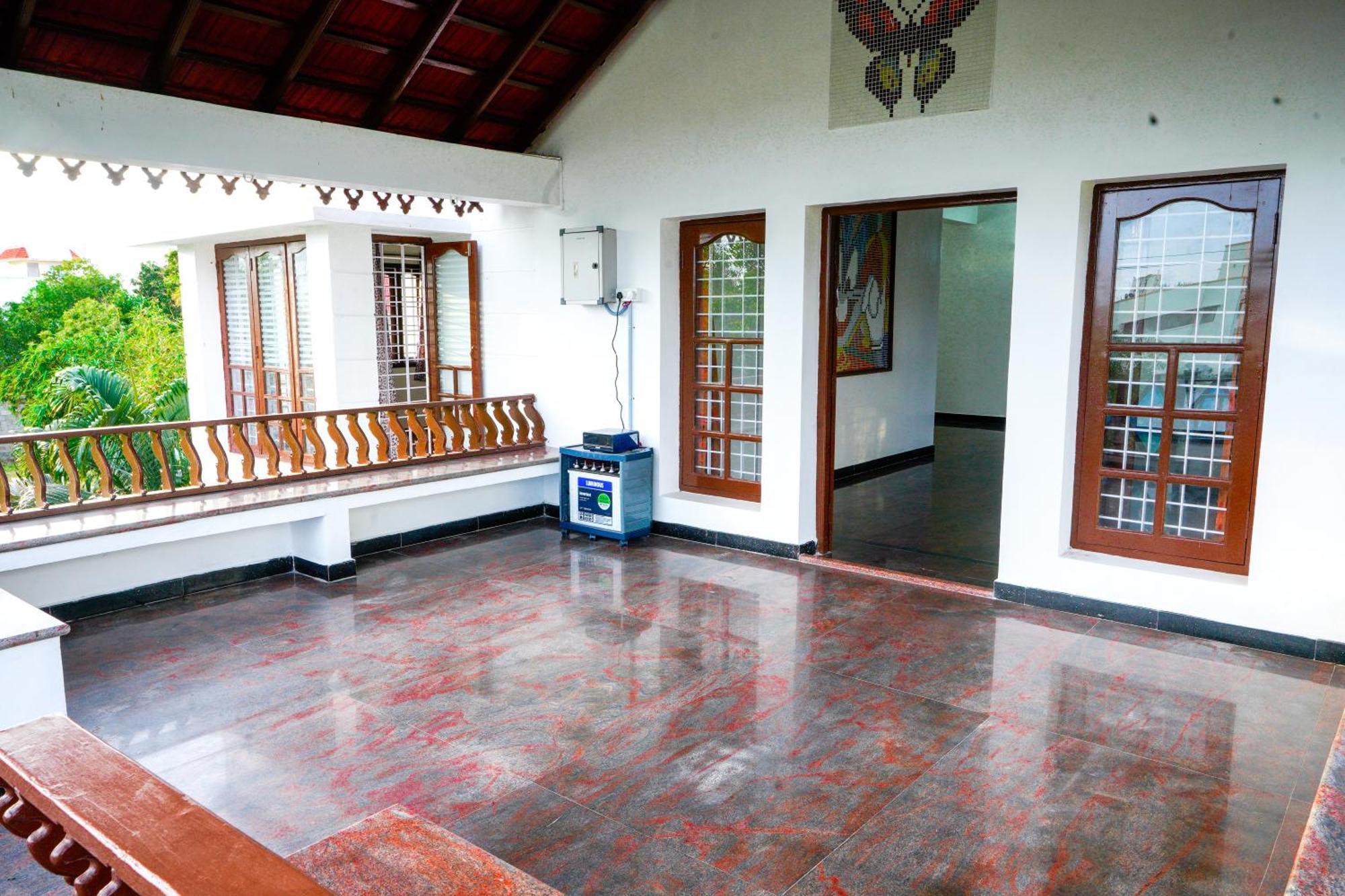 Bay Minaret - Lavish 4bhk House At Ecr Uthandi Villa *