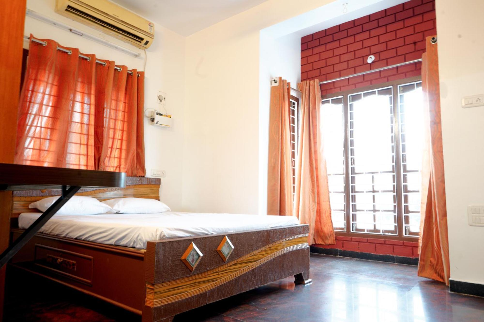 Bay Minaret - Lavish 4bhk House At Ecr Uthandi Villa *