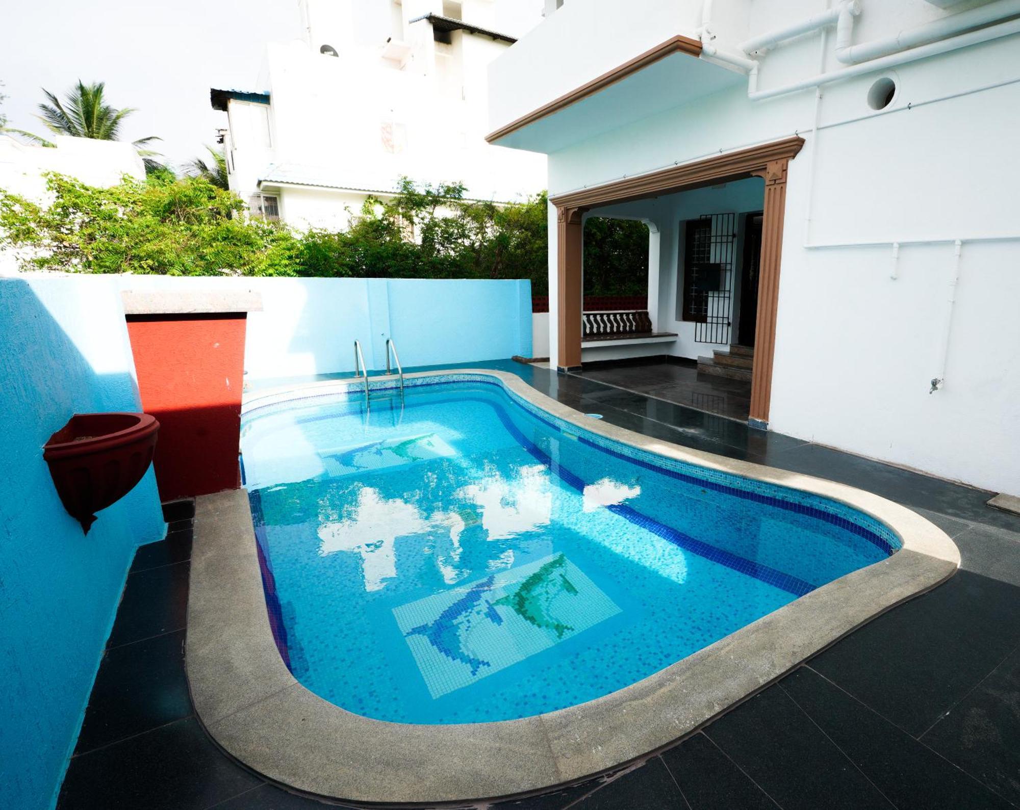 Bay Minaret - Lavish 4bhk House At Ecr Uthandi Villa *
